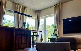 Modern Apartment w Zielonym Centrum Miasta